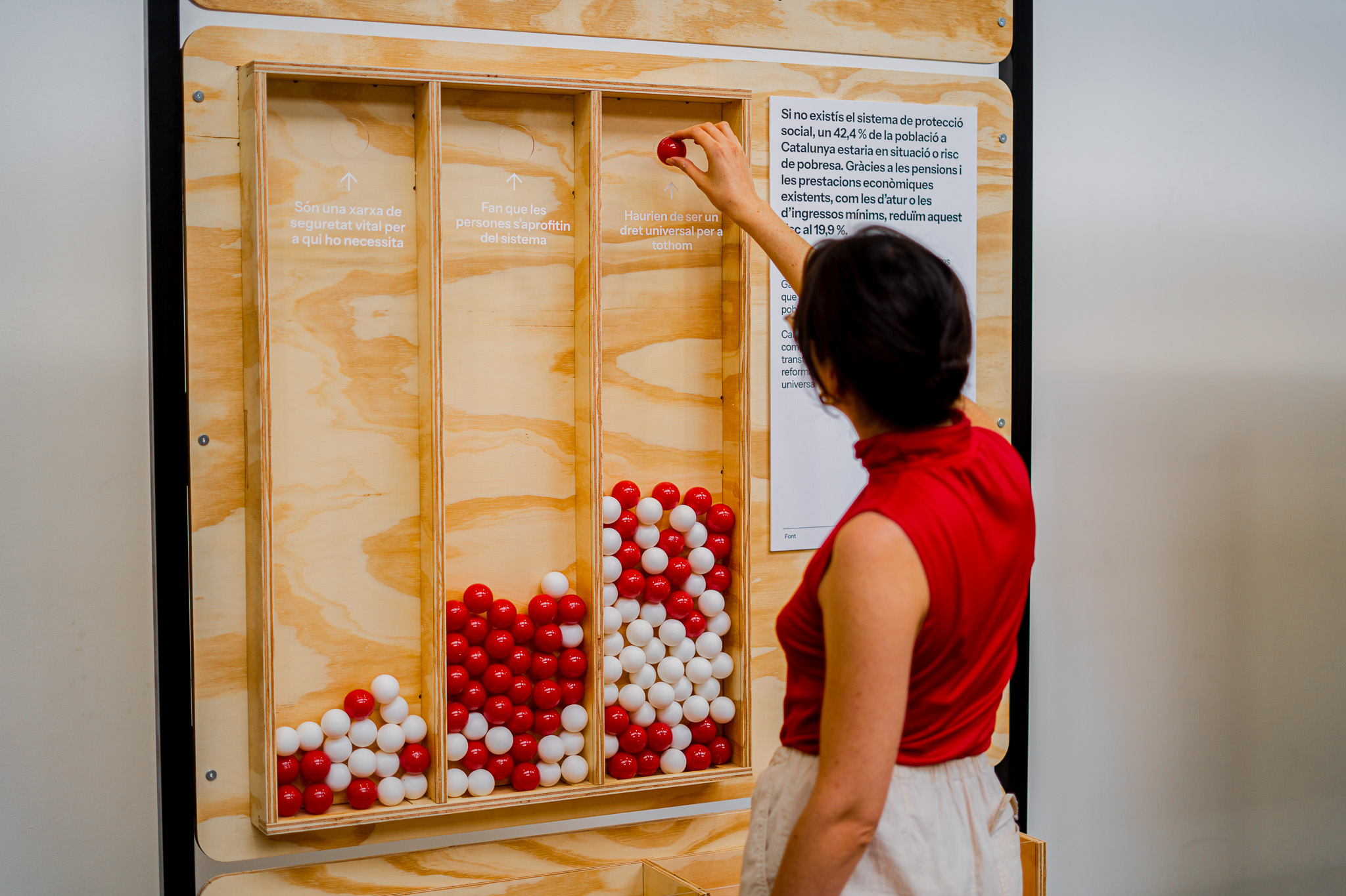 Instal·lació expositiva – La llar de les absències